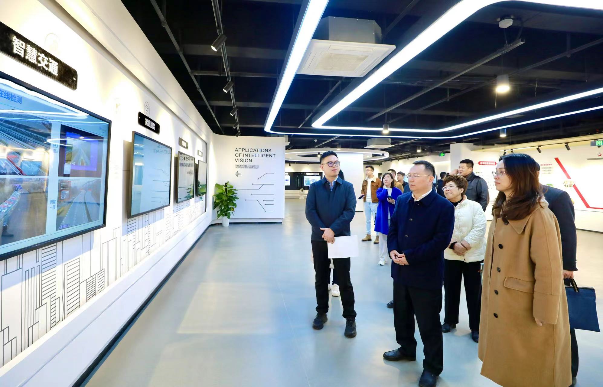 赣江新区党工委委员、管委会副主任许斌调研江西正规博彩平台推荐